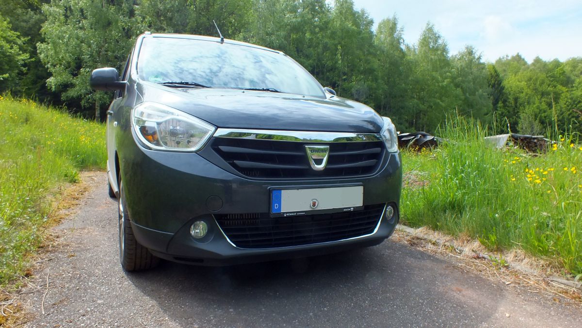 Chromleite im unteren Frontgrill