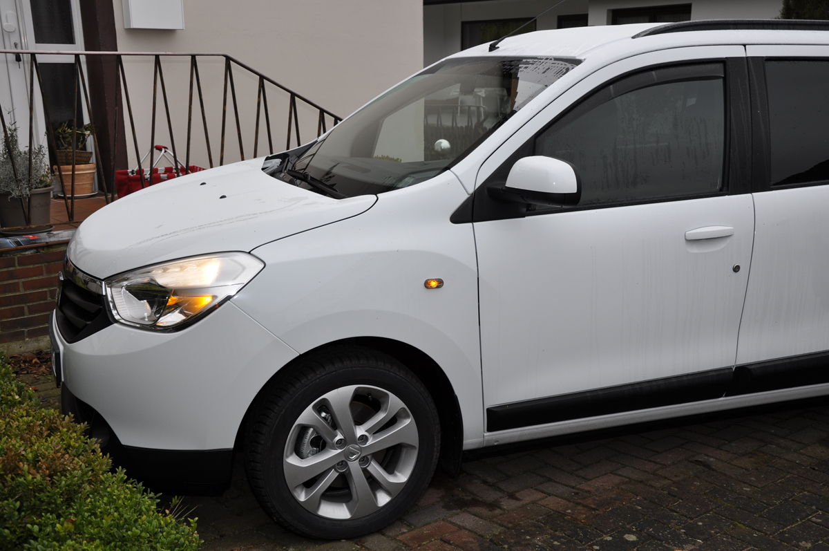 Lodgy Seitenansicht mit neuen Seitenblinker AN